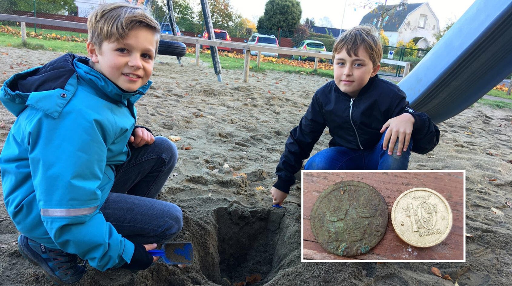 Filip och Albin fann skatt i sandlådan