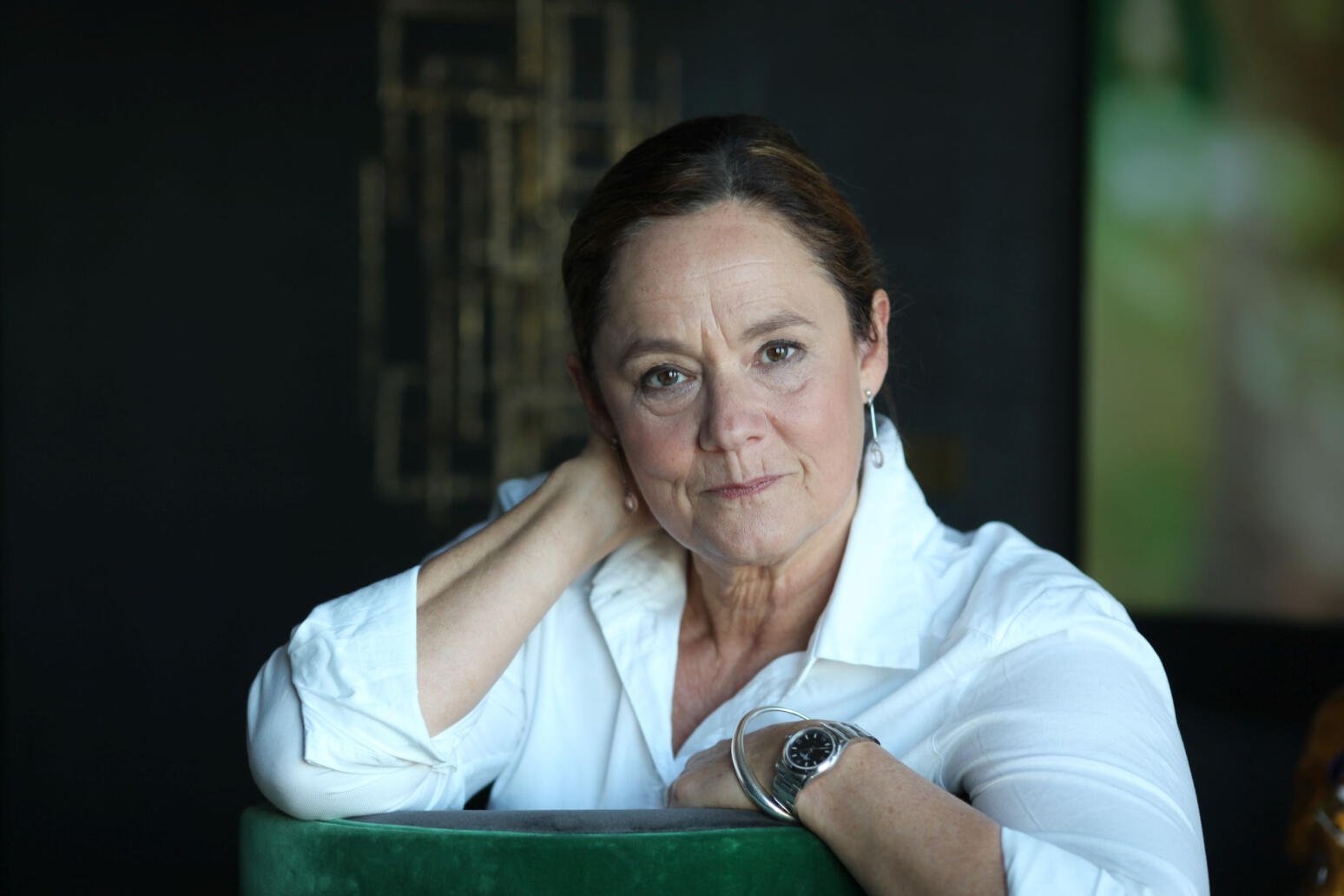 Pernilla August är inte rädd för att bryta upp