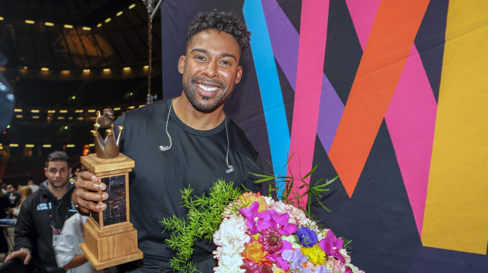Överlägsen seger för John Lundvik – efter teknikmissen