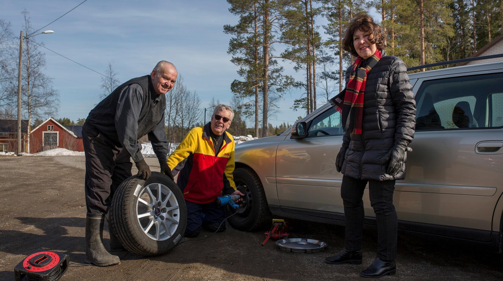 Vi byter gärna  däck för ett  vackert leende