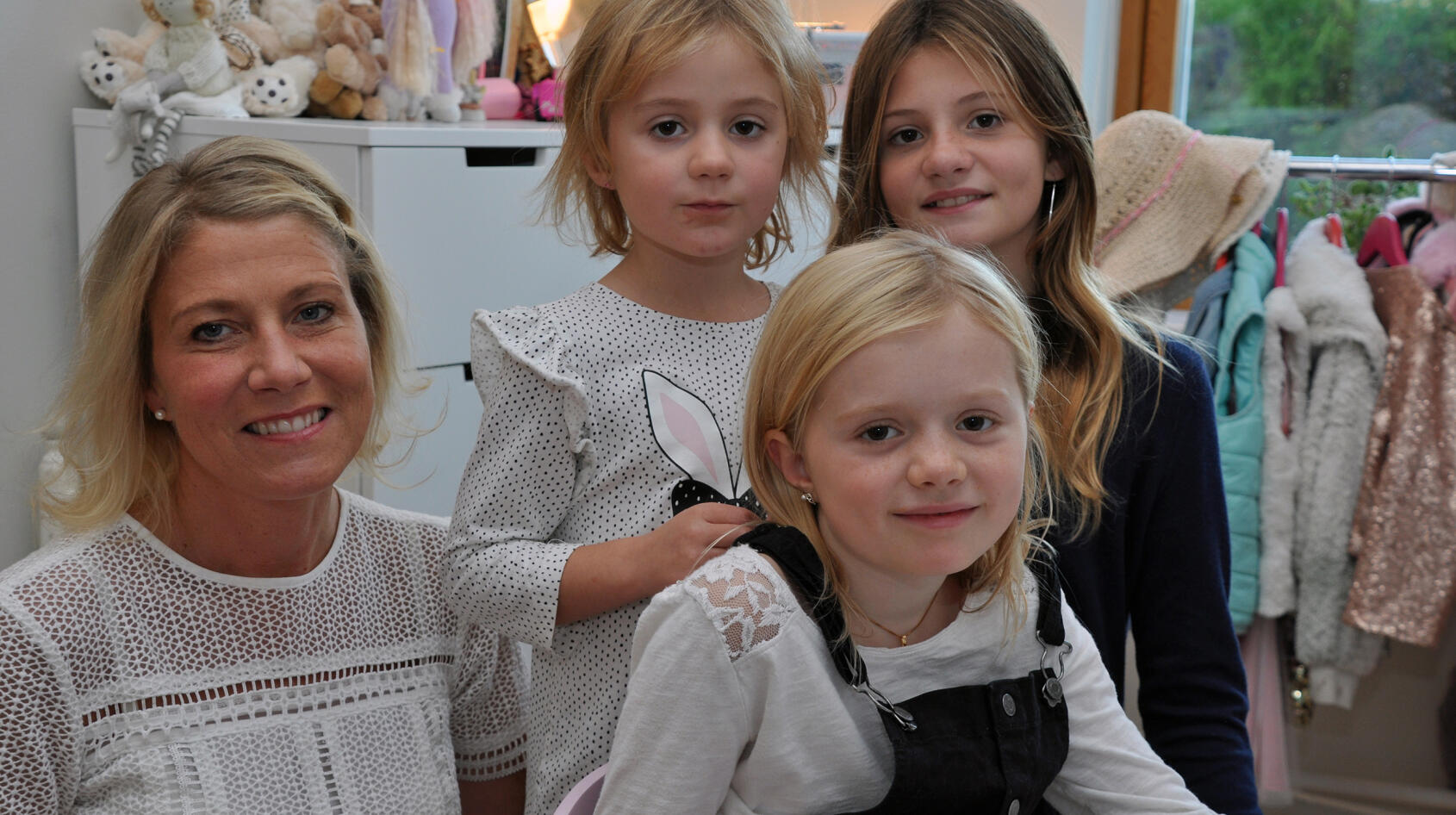 Hon är hela familjens superhjälte!