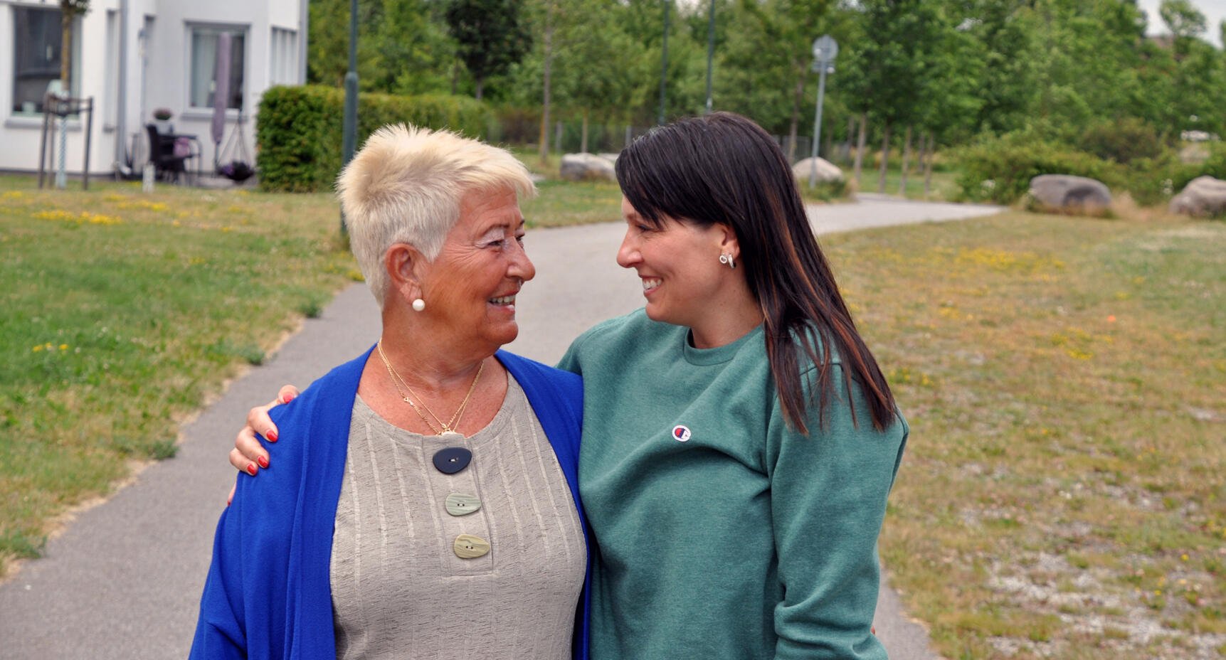 När mamma föll ur soffan på julafton fick jag nog!