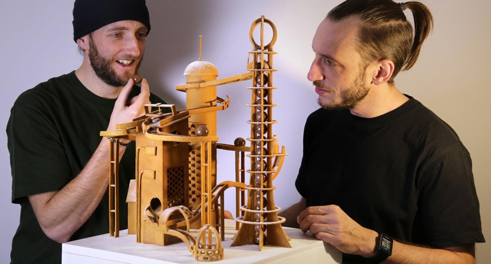 Bröderna som älskar pepparkakskonst!
