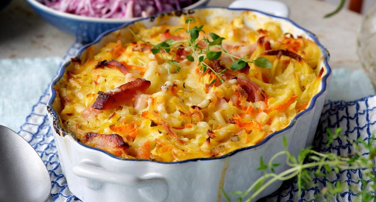 Gratäng med rotfrukter och kassler