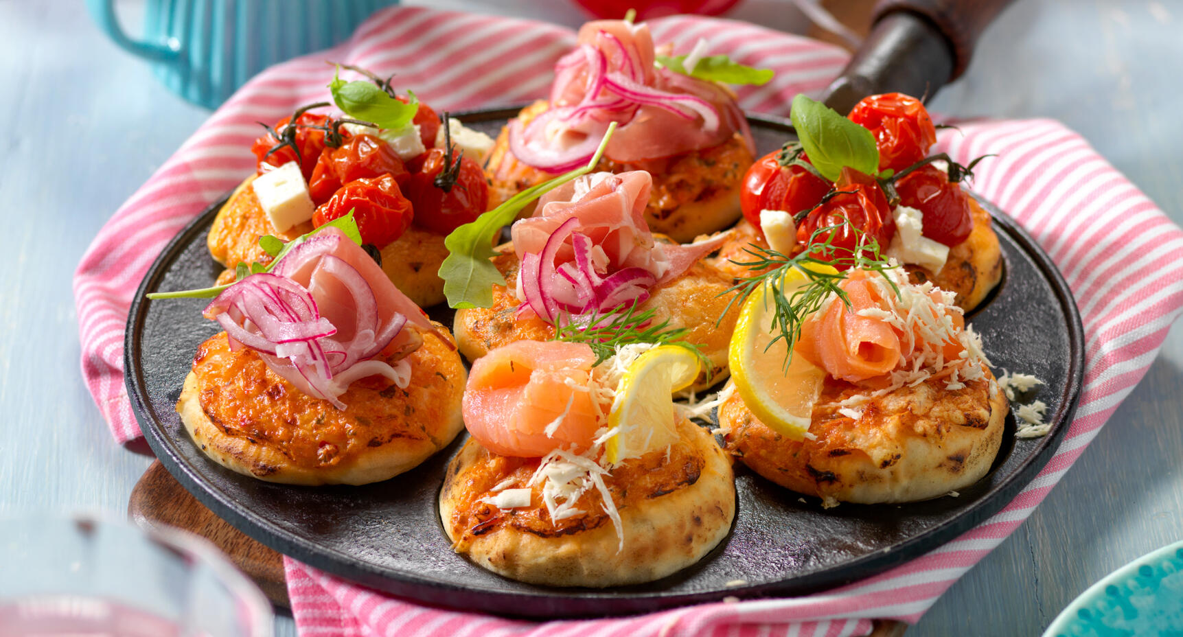 Hemmagjorda minipizzor med lyxiga toppings!