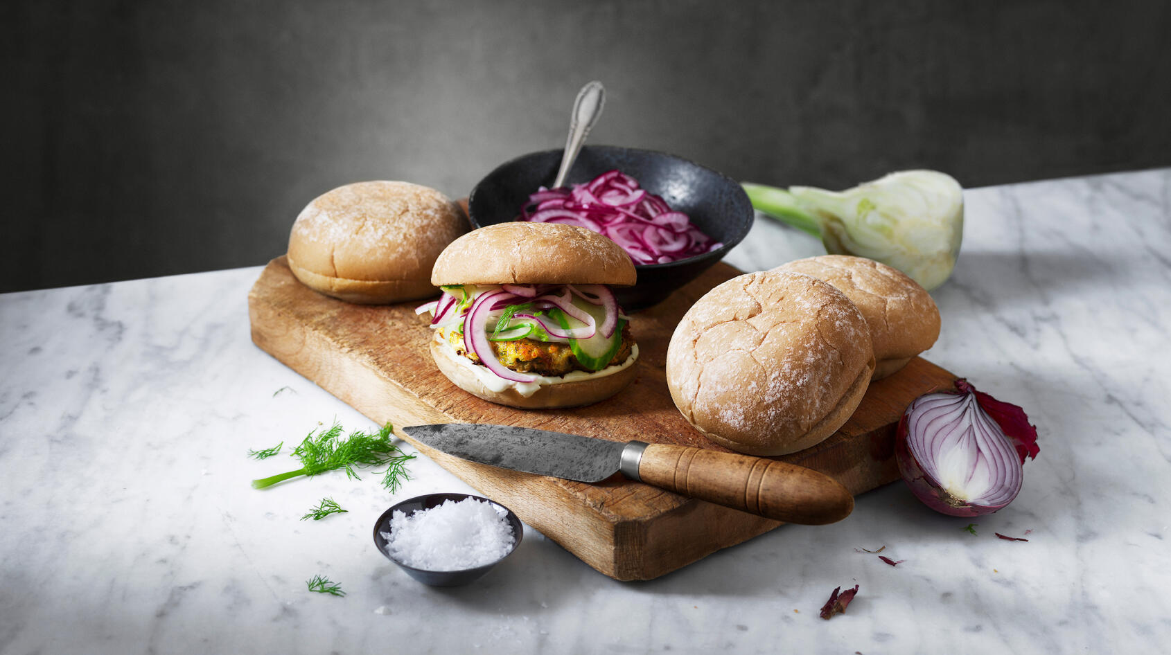 Middag ikväll? Fiskburgare med picklade grönsaker!