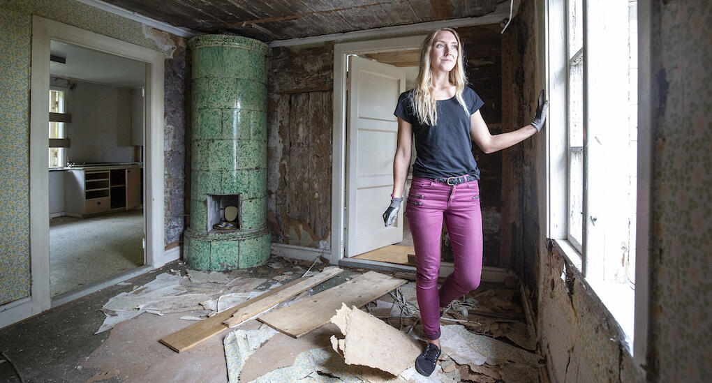 Emilia räddar ett ödehus från förfall