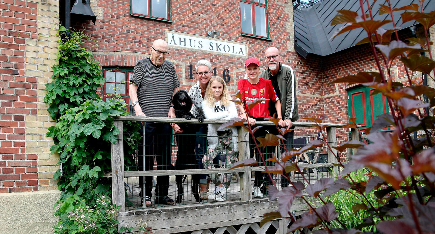 Här bor tre generationer under samma tak!