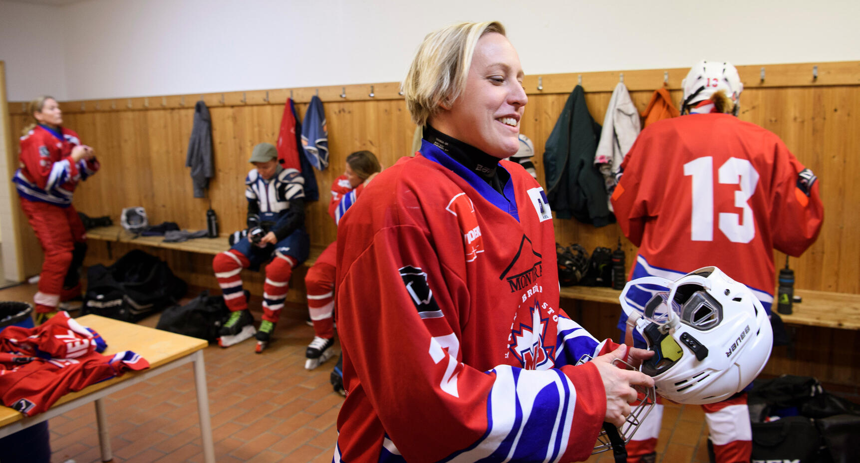 Hockeymorsorna bildade eget lag