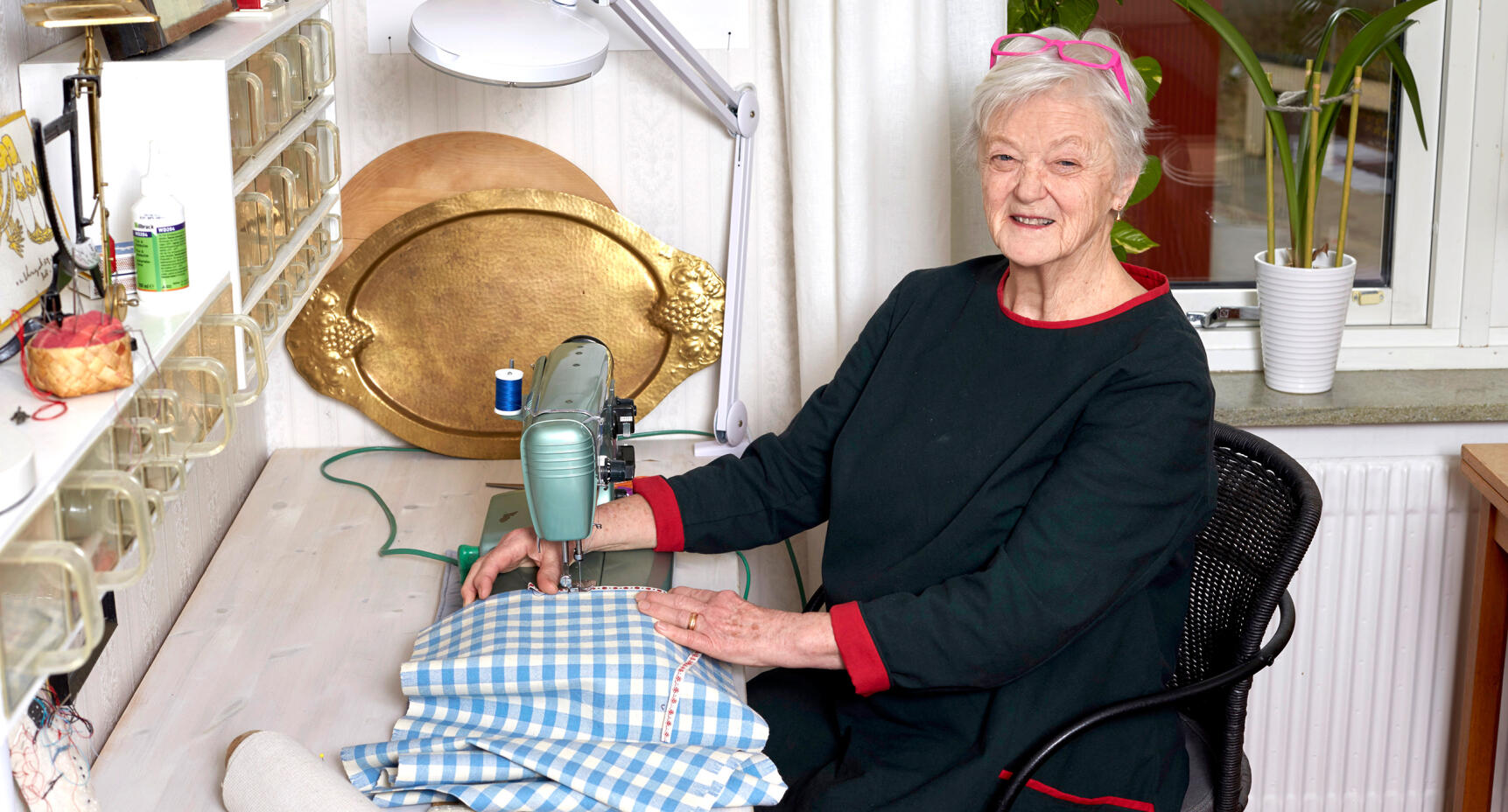 Bodil syr handdukar med historia!
