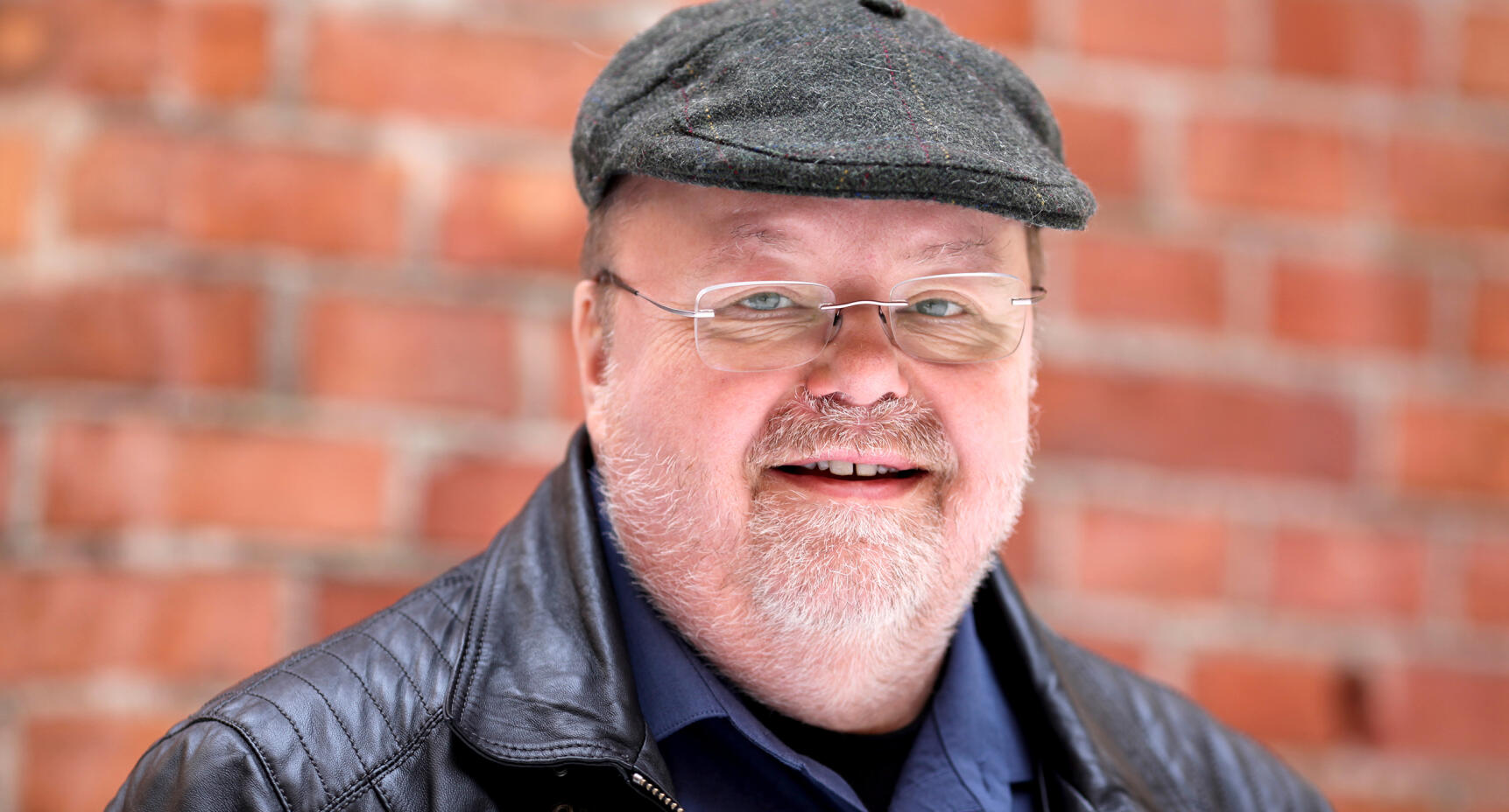Kalle Moraeus: Det borde vara lag på att gå i terapi