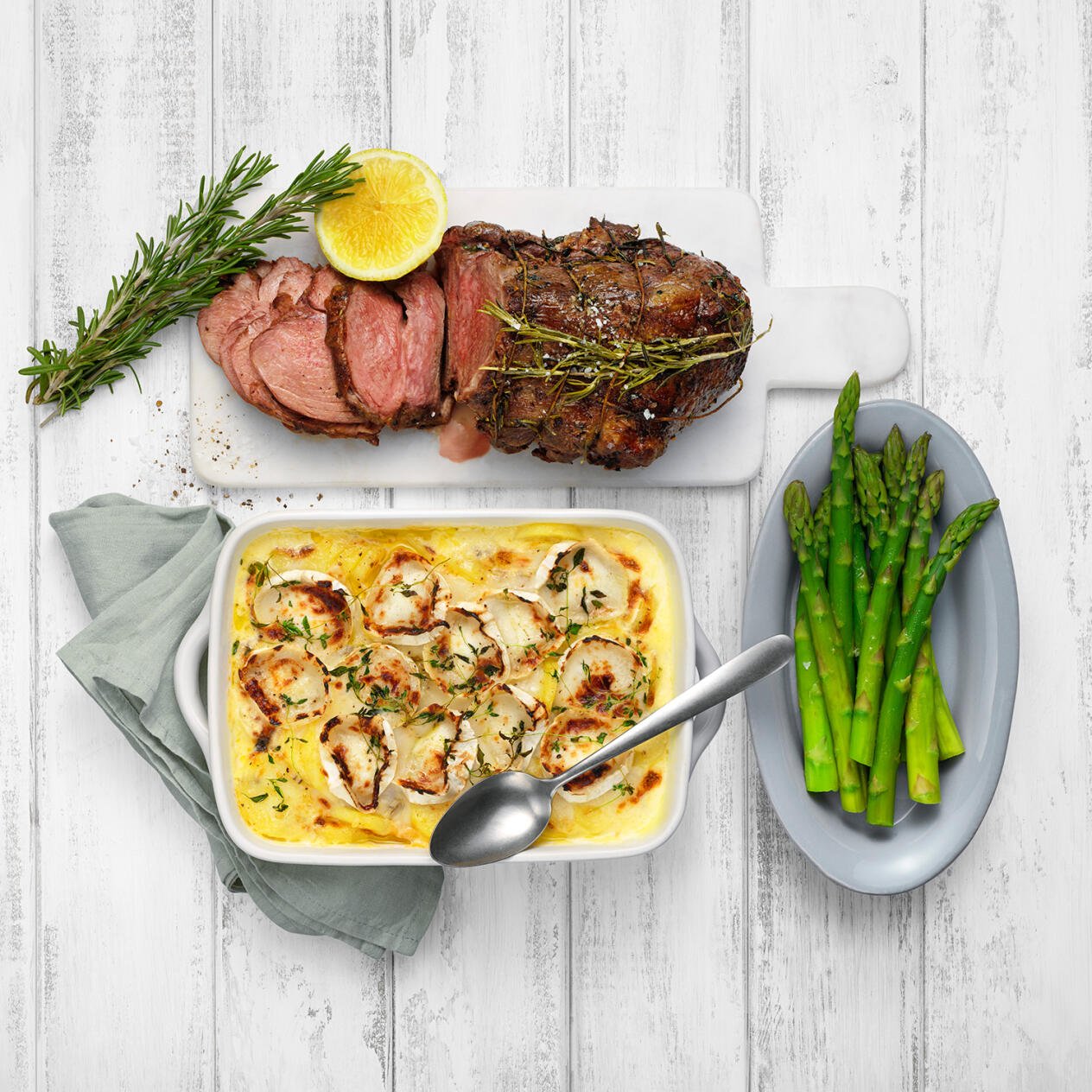 Lammstek med potatis- och chèvregratäng