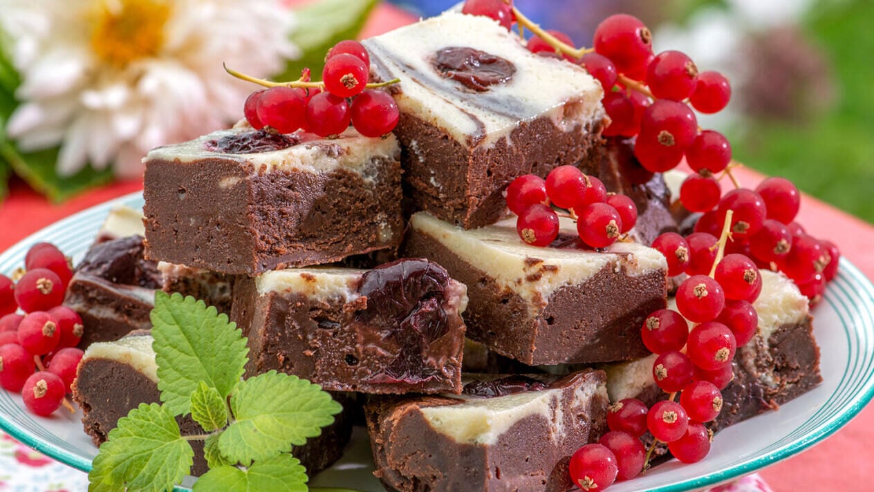 Brownies med körsbär
