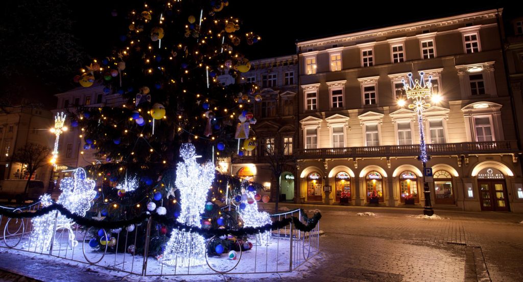 Julgran på torget Rynek Główny. | Foto Pawel Krawczyk