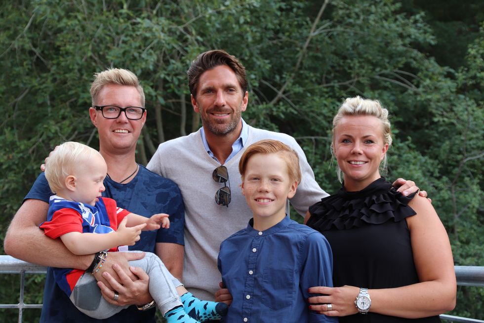 Så hjälpte hockeystjärnan Henrik Lundqvist hjärtsjuka Freja med familj