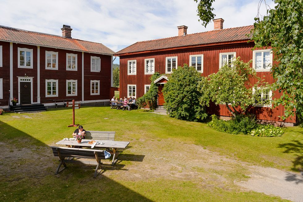 Passa på i sommar - gästa våra vackra Hälsingegårdar!