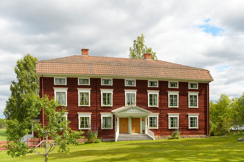 Passa på i sommar - gästa våra vackra Hälsingegårdar!