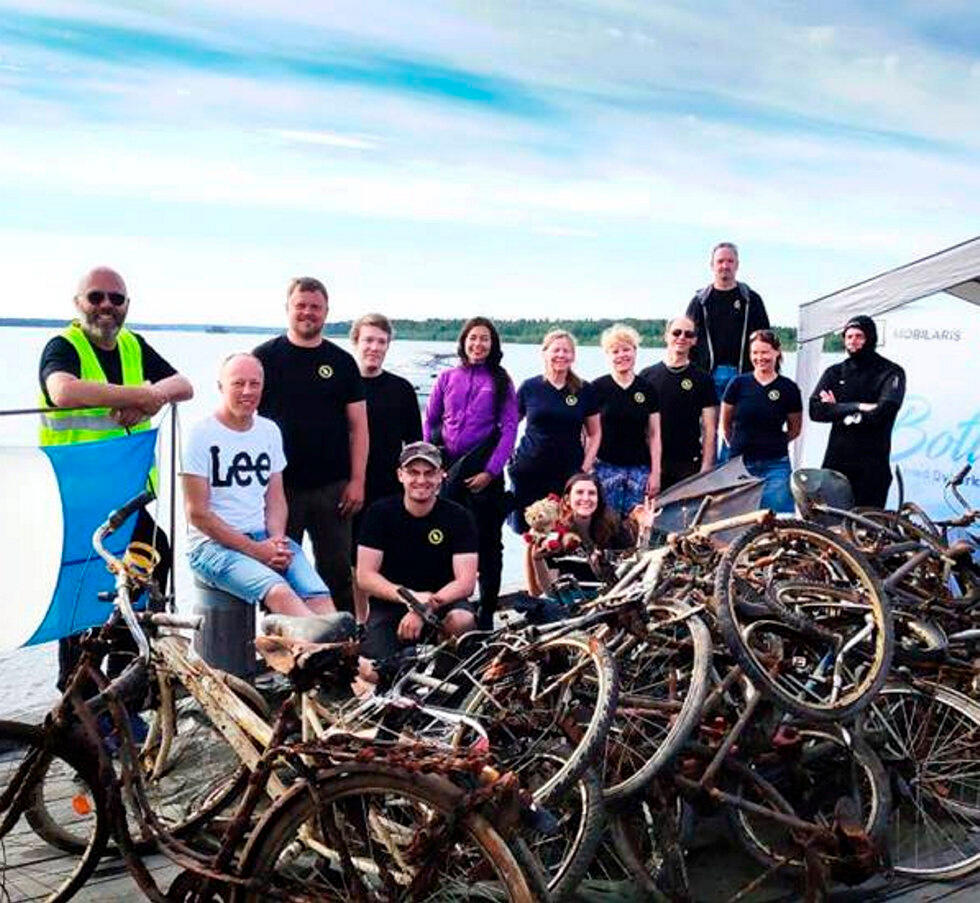 Här har många cyklar slängts i plurret