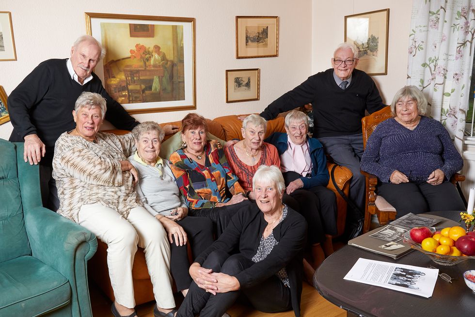 Ingeborg blev ensam med tio barn