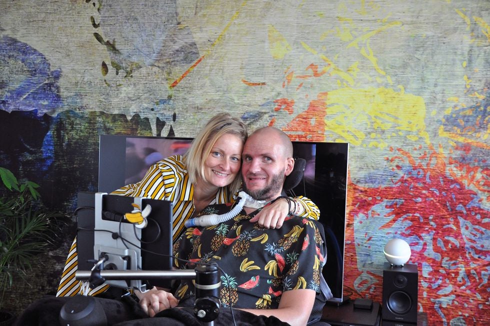 Assistenten Marie och ALS-sjuke Charlie blev kära: Vi vill ta vara på varje timme