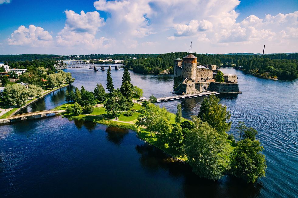 AVSLUTAD RESA: Upptäck de tusen sjöarnas land med oss!