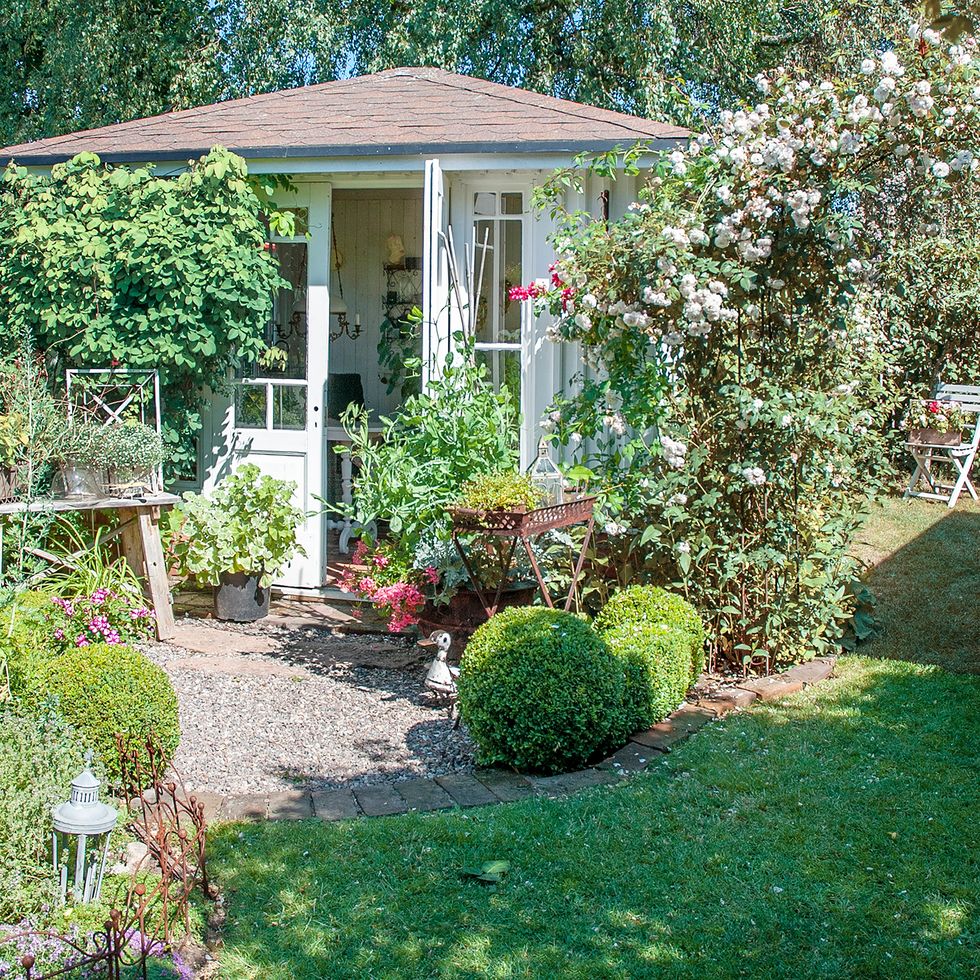 Camillas trädgård är en romantisk blomsterdröm