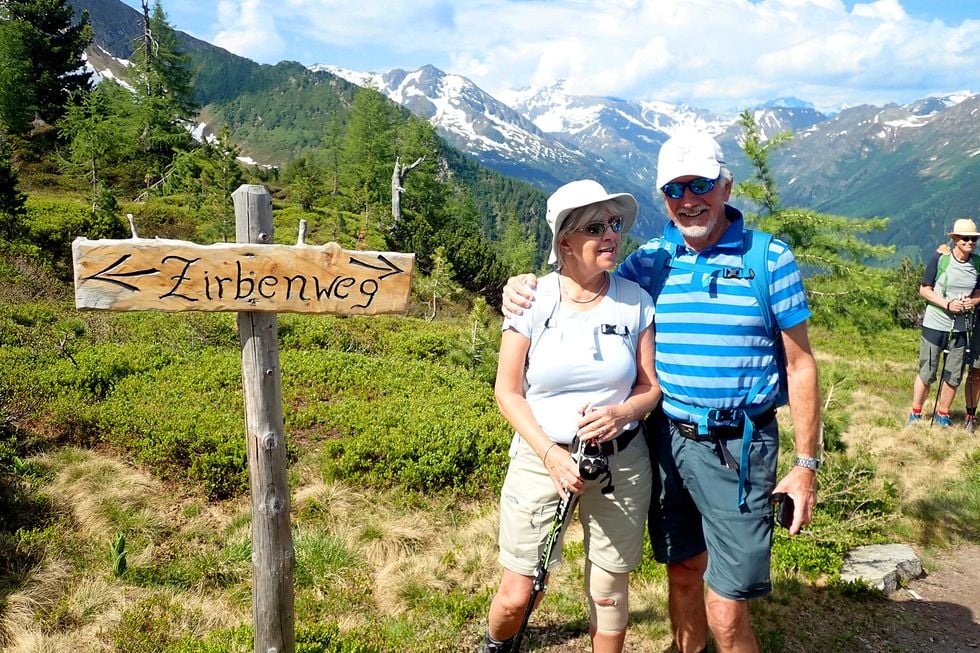 Följ med till Bad Gastein: Vandra i Alperna och njut av storslagna vyer!