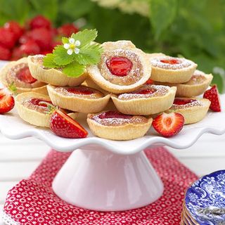 Vem skulle du vilja äta en mazarin med?