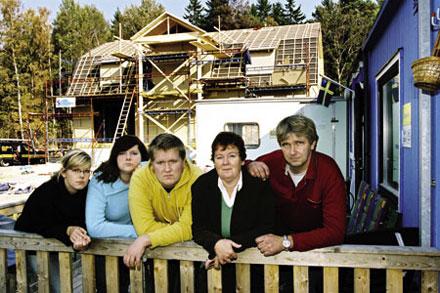 Mitt i julstöket brann huset ner - och vi förvandlades från de starka till de svagaste