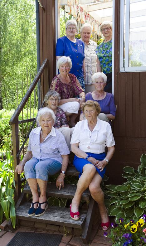 Pantertanter med ungflicksskratt: Vi har varit vänner i 65 år!