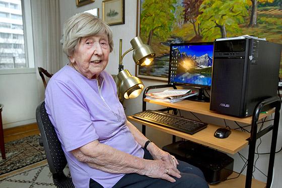 Dagny Carlsson, 104 år: Jag tänker ha roligt så länge det varar!