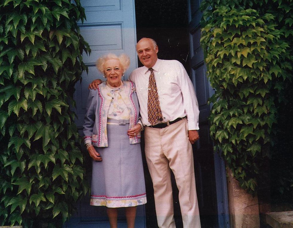 Barbara Cartlands son Ian: Min mamma var outtröttlig!
