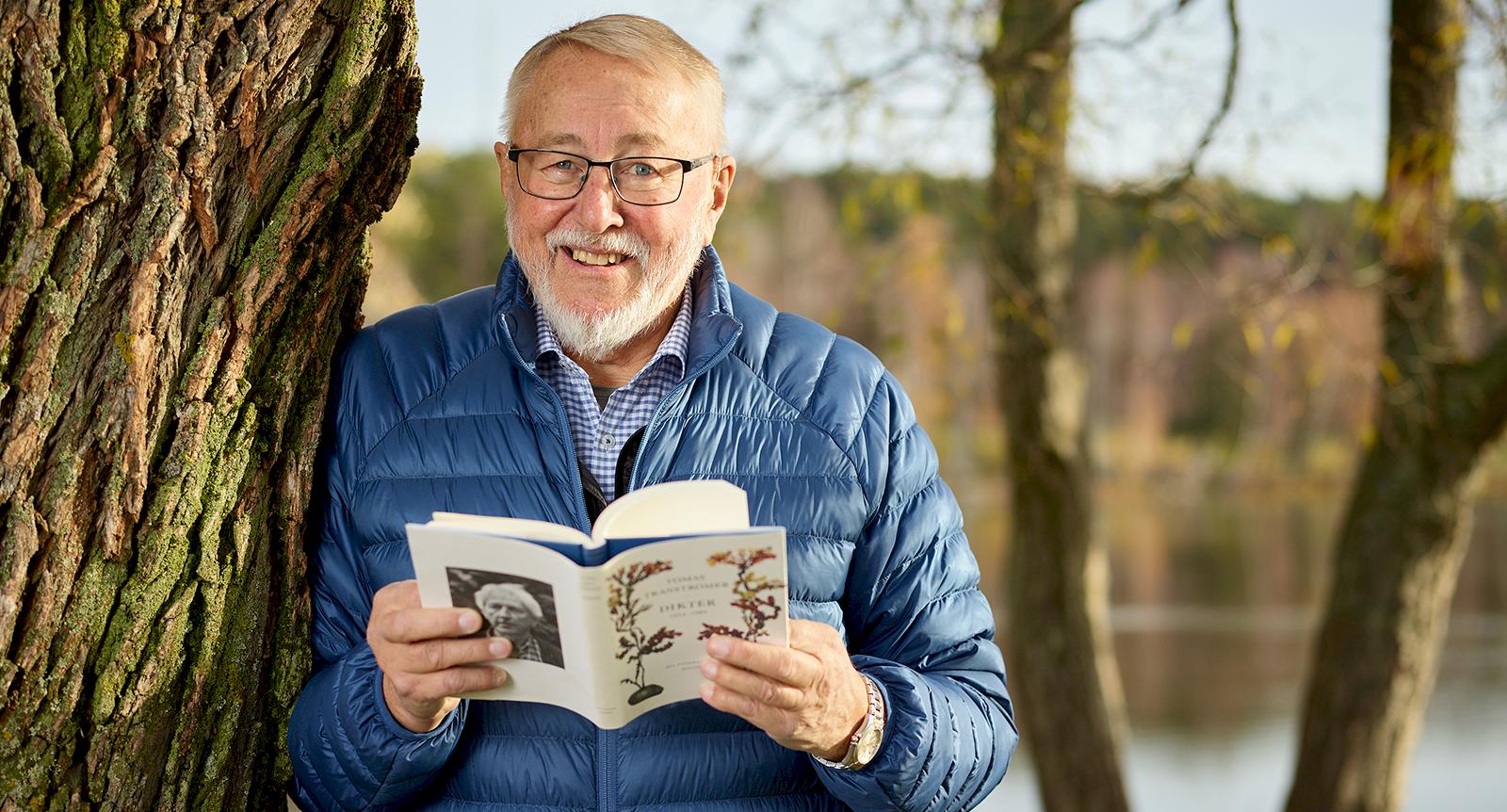 Erik lärde sig läsa igen efter hjärntumören – läste alla Nobelpristagare på 9 månader