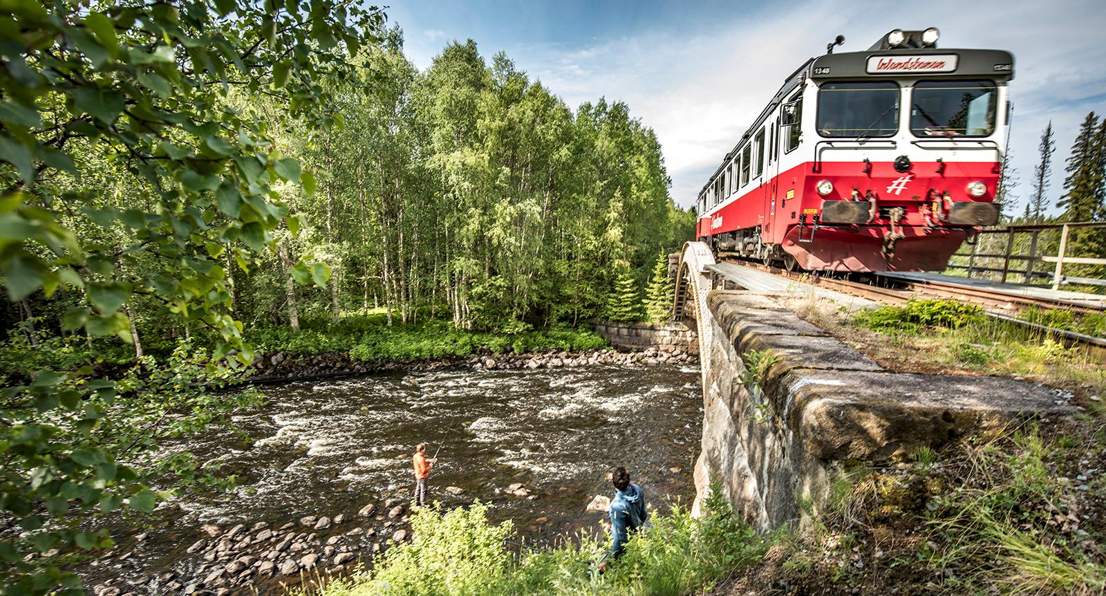 Höga kusten och Inlandsbanan – ett oförglömligt äventyr i norr