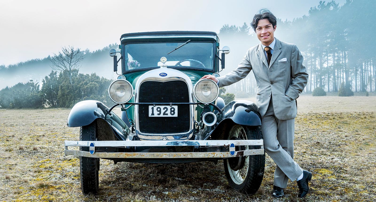 Douglas, 20, älskar 1920-talet: ”Det är lite högtidligt att köra min gamla A-Ford”