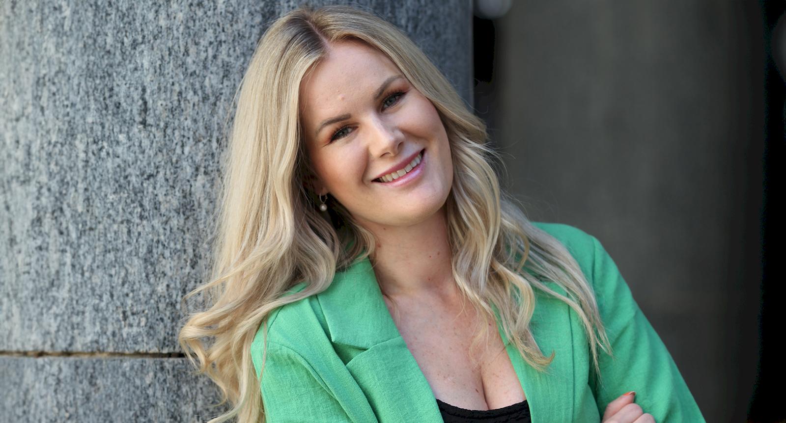 Elin, 35, tvingades amputera ben och fingrar: “Jag är så glad över varje dag jag vaknar”