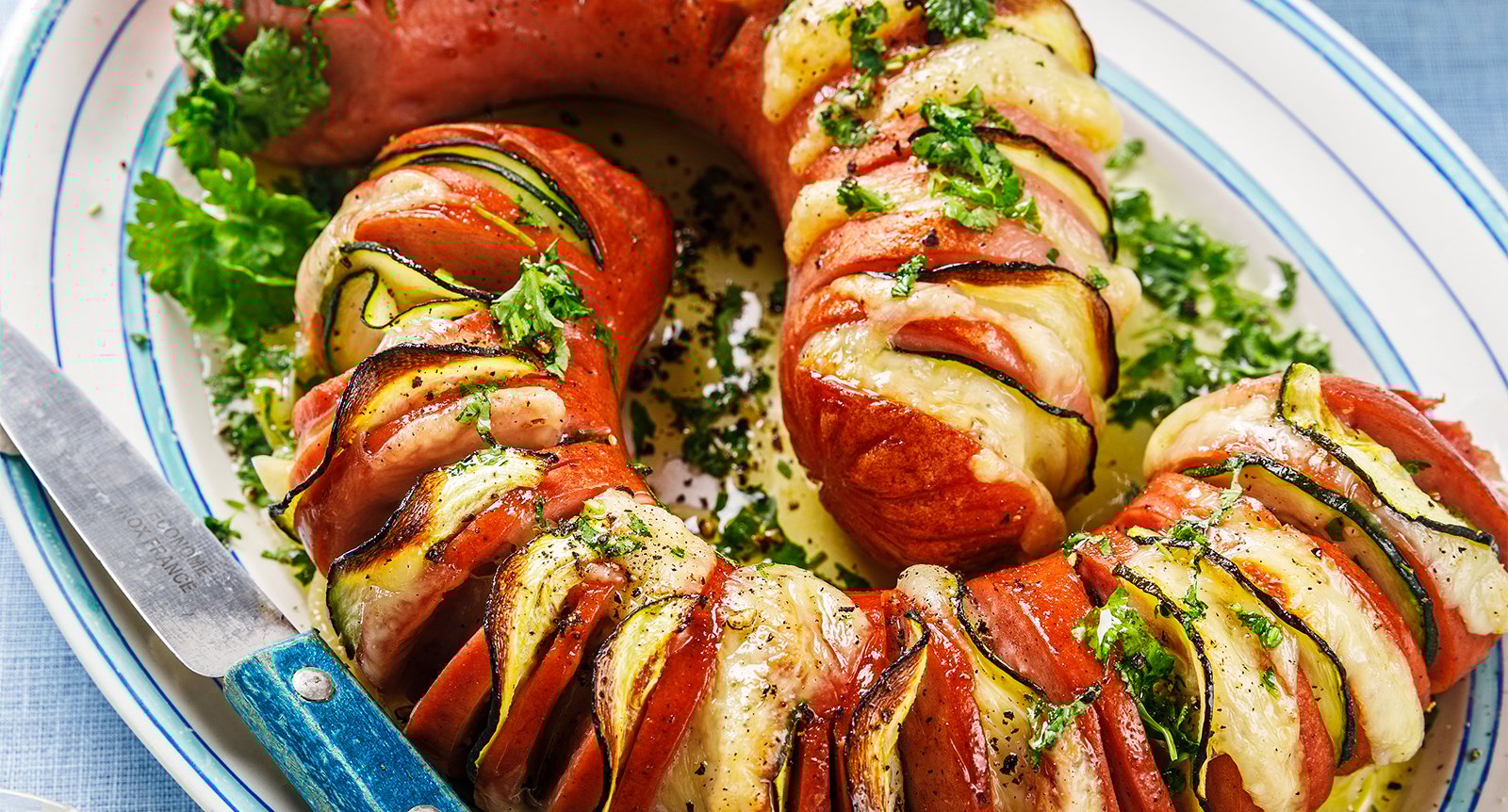Gratinerad falukorv med zucchini i airfryer