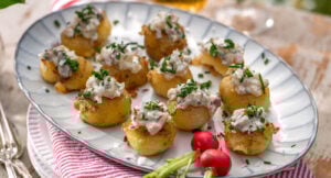 Krossad potatis med gubbröra