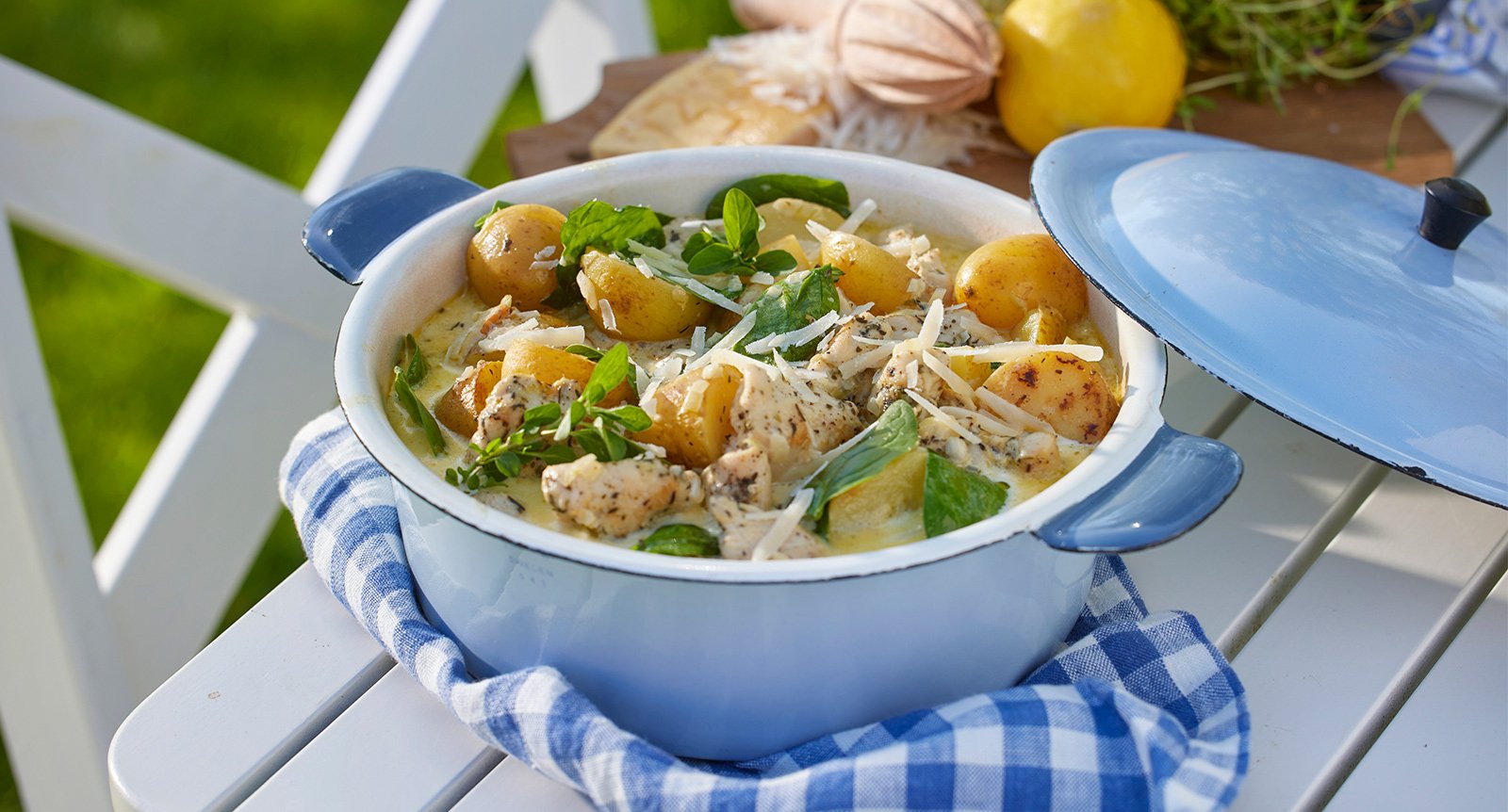 Allt-i-ett-gryta med kyckling och potatis