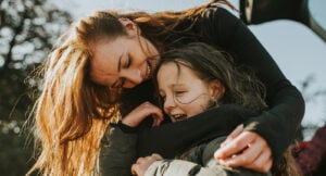 Maja: Min bonusdotter vill inte vara hos oss – vad ska jag göra?