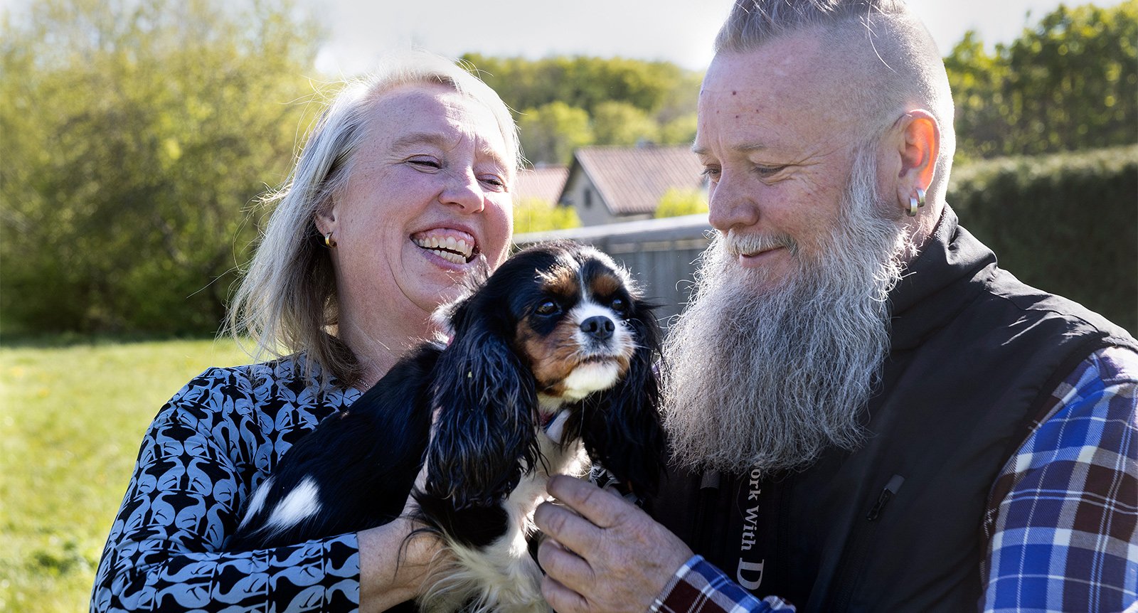 Lisa letade efter sin hund – fann kärleken: ”Varför ska man vänta om allt känns rätt?”