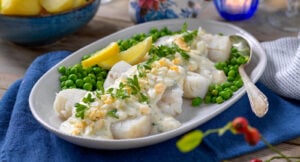 Kokt torsk med ägg- och persiljesås