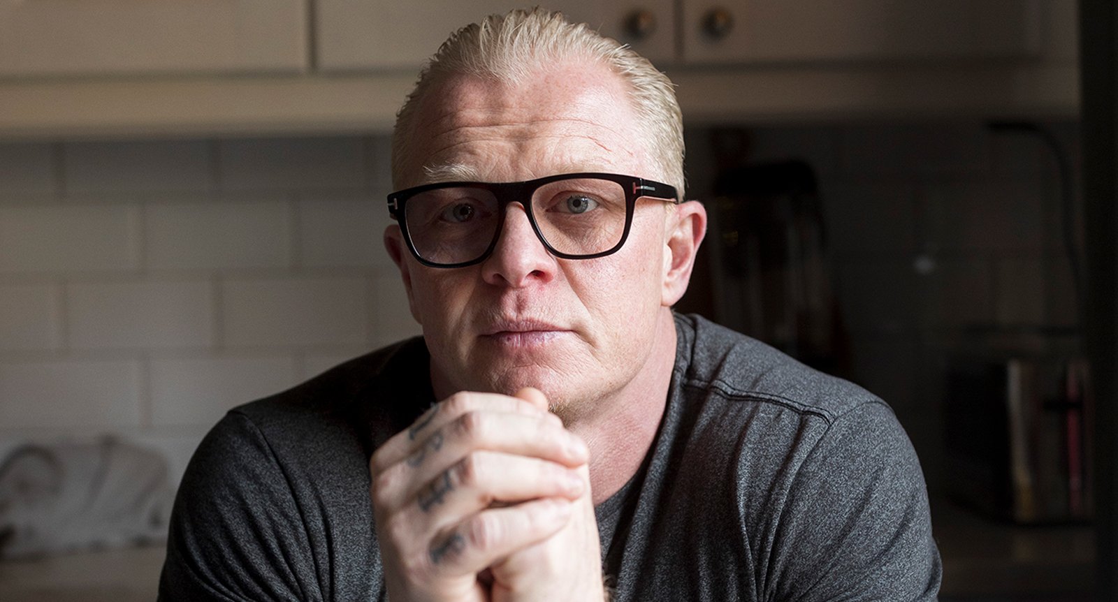 Alexander Strandberg om överdosen som förändrade allt: ”Jag såg när min fru fick veta att jag var död”