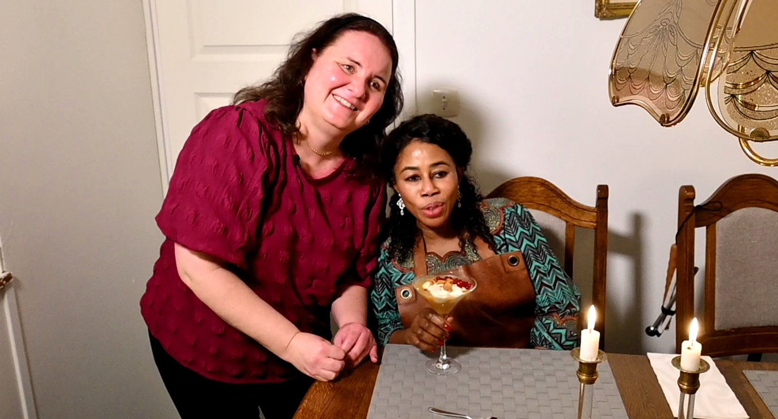 Youtube-duon älskar att laga mat – trots synnedsättning: ”Det behöver inte bli perfekt”