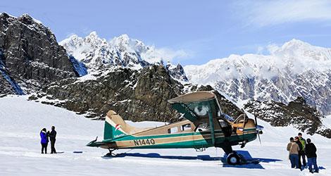 En flygtur över Denali nationalpark, med landning på en av glaciärerna, är ett riktigt äventyr. Foto: Cenneth Sparby