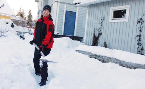 Trampa upp gångar och bygg rabatter av snön. Endast fantasin sätter hinder för vad du kan hitta på med din trädgård.