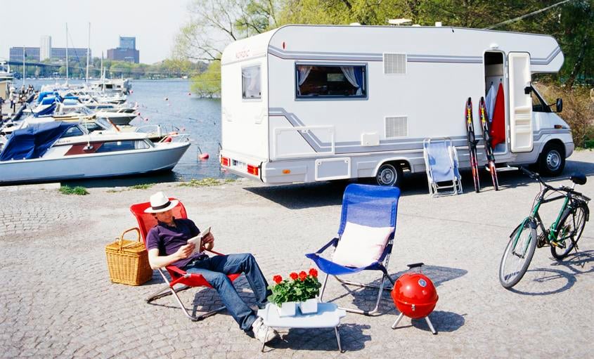 Med husbil blir det mer tid till semester och mindre tid till att packa ur och in i bilen. Foto: Johnér Bildbyrå