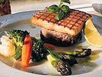 Lättrökt grillad lax