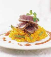 Rosastekt tonfisk med risotto
