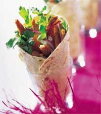 Kalkonwraps med sallad och äppeltsatsiki